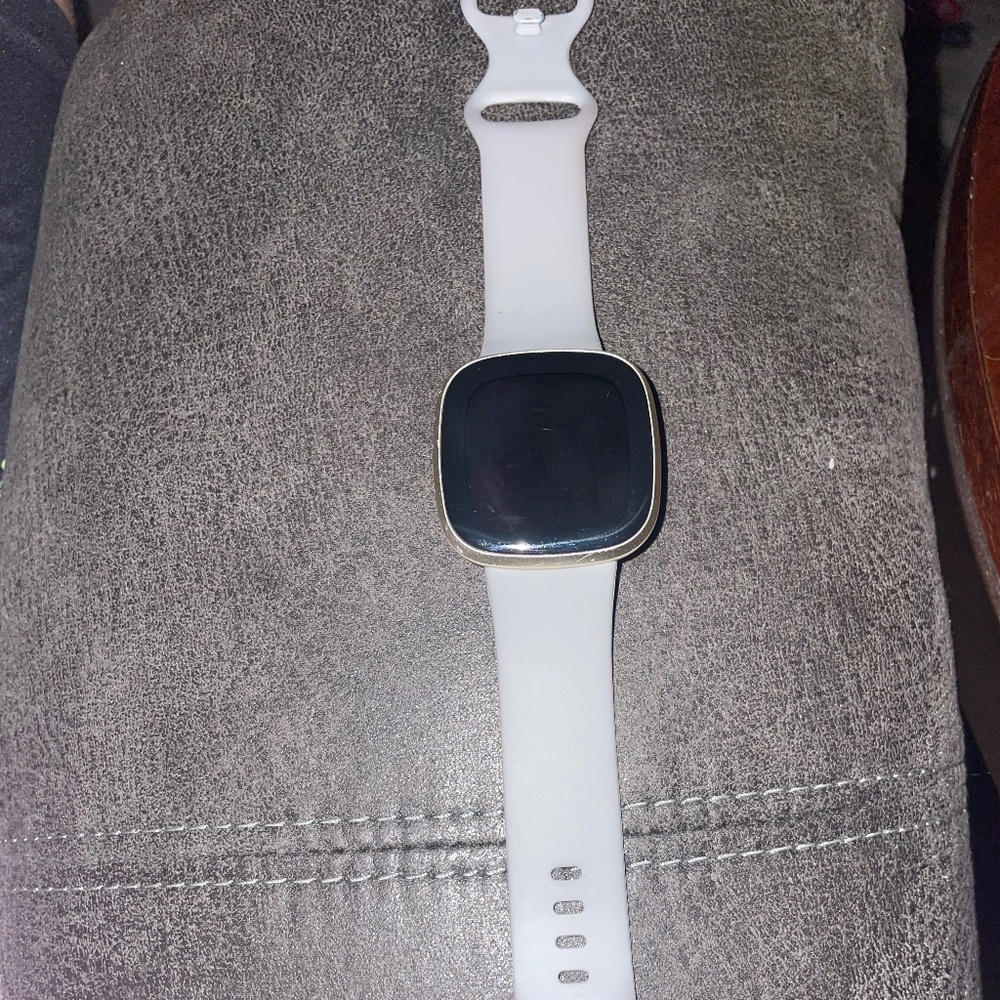 Fitbit Versa 3
